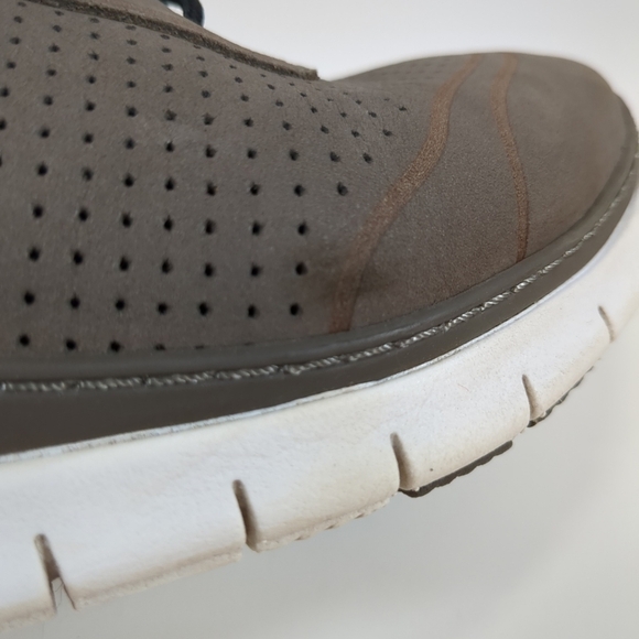 Vionic Riley Gray Women's Lace Up Shoes              S-7 - Picture 9 of 10